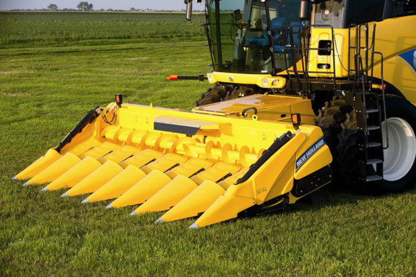 New Holland 980CR Rigid Corn Header - 8 rows for sale at H&M Equipment Co., Inc. New York