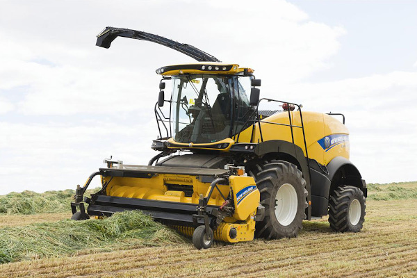 New Holland FR480 for sale at H&M Equipment Co., Inc. New York