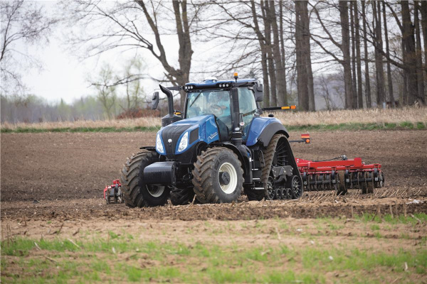 New Holland | Genesis T8 With PLM Intelligence™ | Model T8.410 SMARTTRAX for sale at H&M Equipment Co., Inc. New York