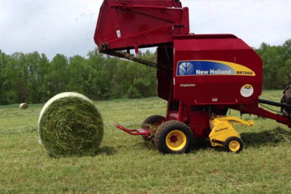 New Holland | Roll-Belt™ Round Balers | Model BR7060 Standard (PRIOR MODEL) for sale at H&M Equipment Co., Inc. New York